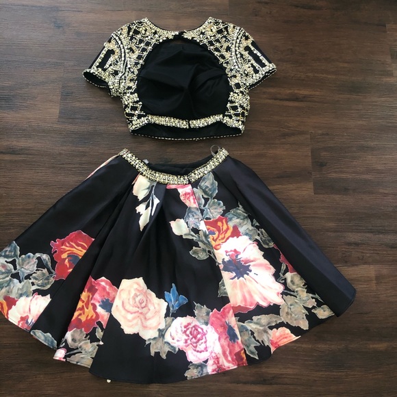 Two Piece Set - Picture 3 of 3